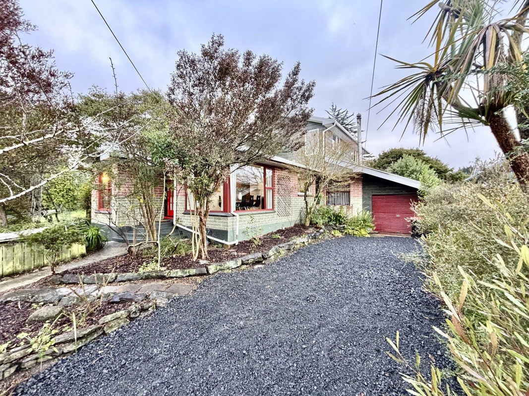 7 Wells Street, Brighton, Dunedin - Carousel 1