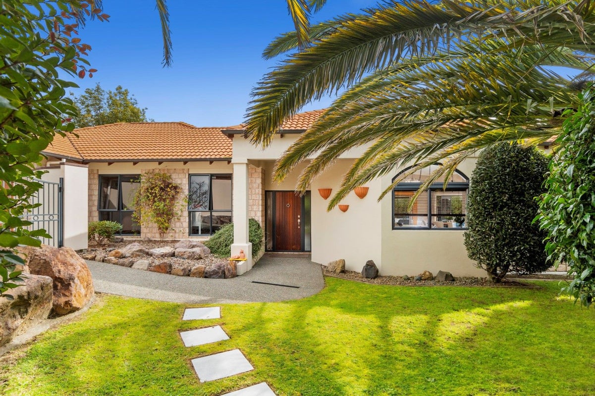 2 Eyres Place, Ohauiti, Tauranga - Carousel 2