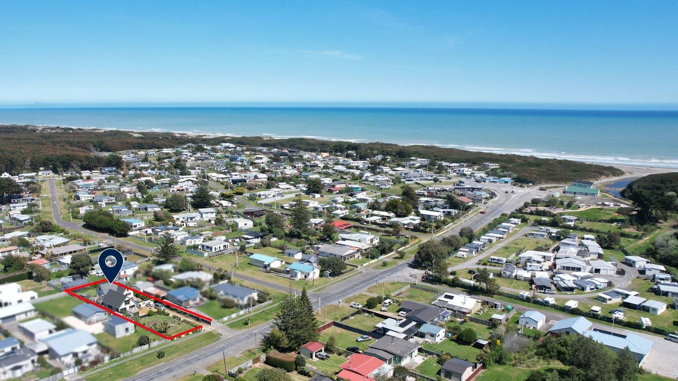 41 Koputara Road, Himatangi Beach, Foxton - Carousel 1