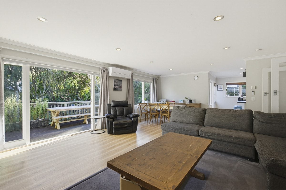 45 Cornford Street, Karori, Wellington - Carousel 2