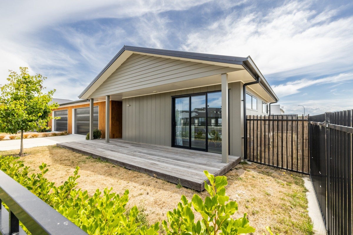 137 Eriksen Road, Meeanee, Napier - Carousel 14