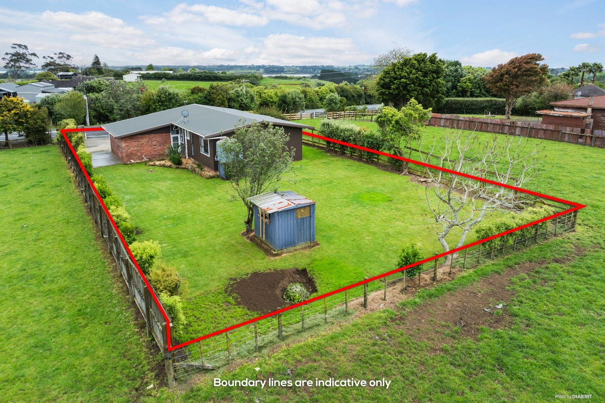 1105 Glenbrook Road, Waiuku - Carousel 1