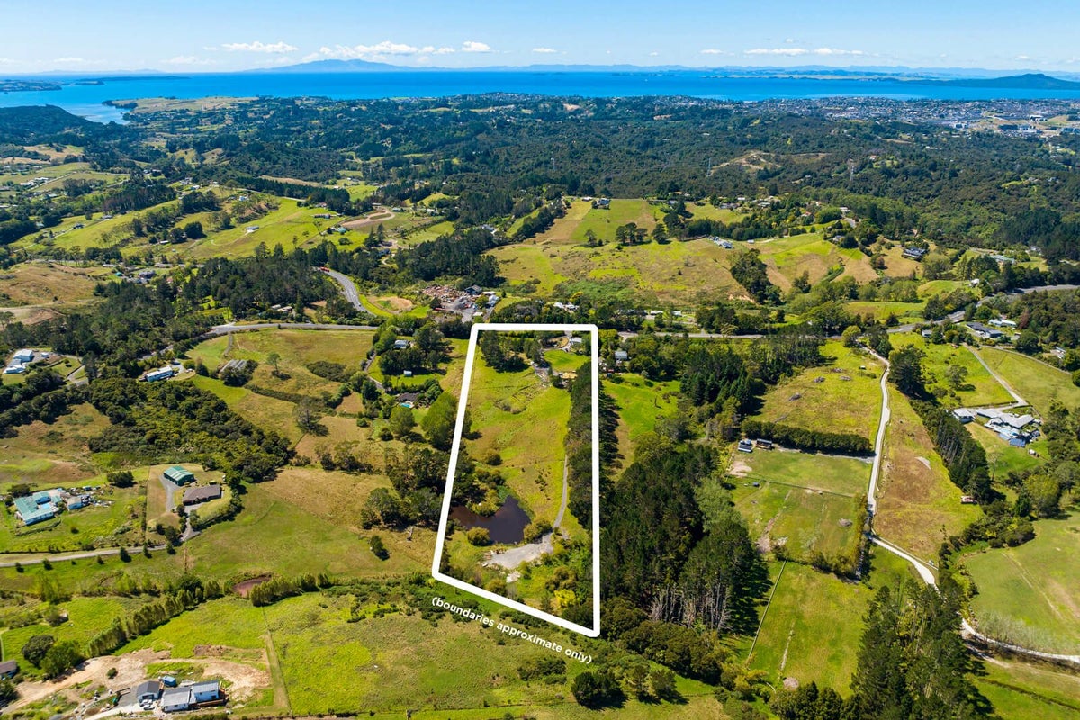 655 Dairy Flat Highway, Albany - Carousel 1