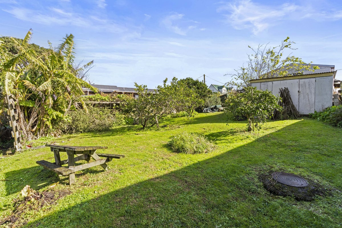 206 Sturges Road, Henderson, Auckland - Carousel 2