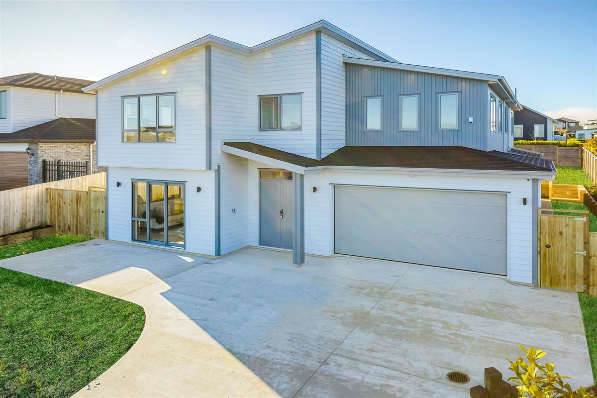 8 Whawhaki Road, Beachlands, Auckland - Carousel 2