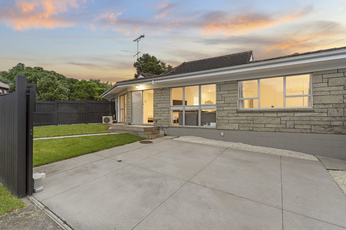 44 Gowing Drive, Meadowbank, Auckland - Carousel 1