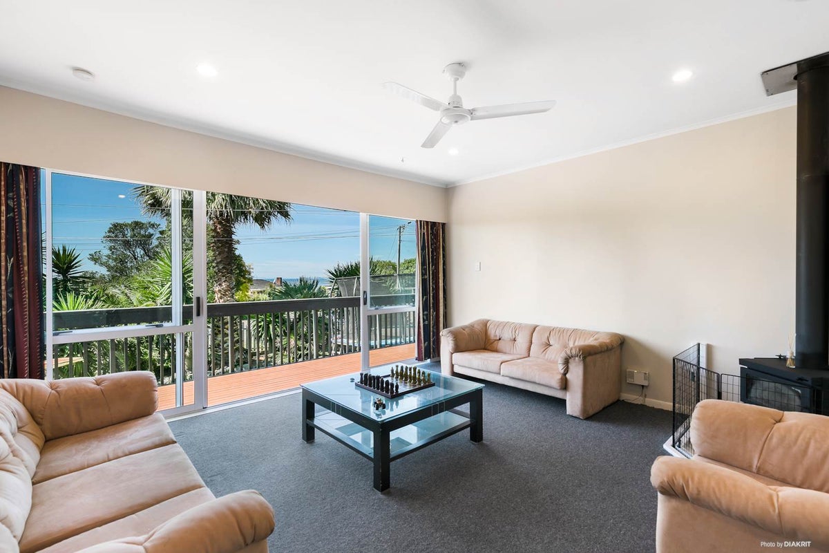 1/7 Nigel Road, Browns Bay, Auckland - Carousel 2