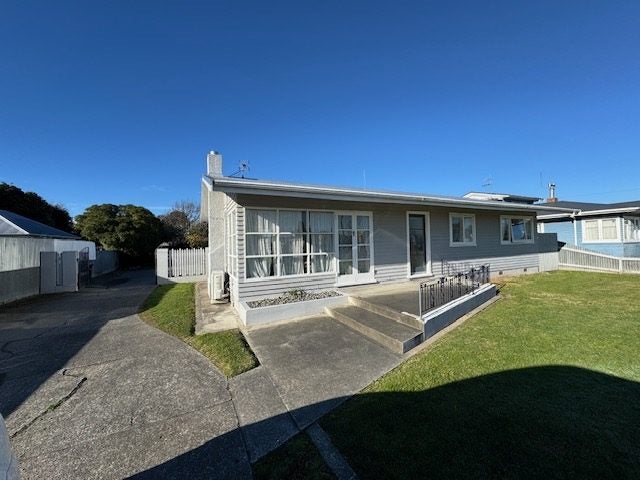 48 Bright Crescent, Maraenui, Napier - Carousel 1