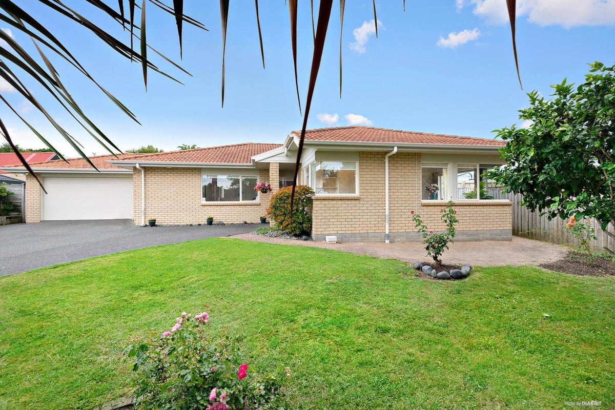 6 Spinnaker Point, Manly, Whangaparaoa - Carousel 1
