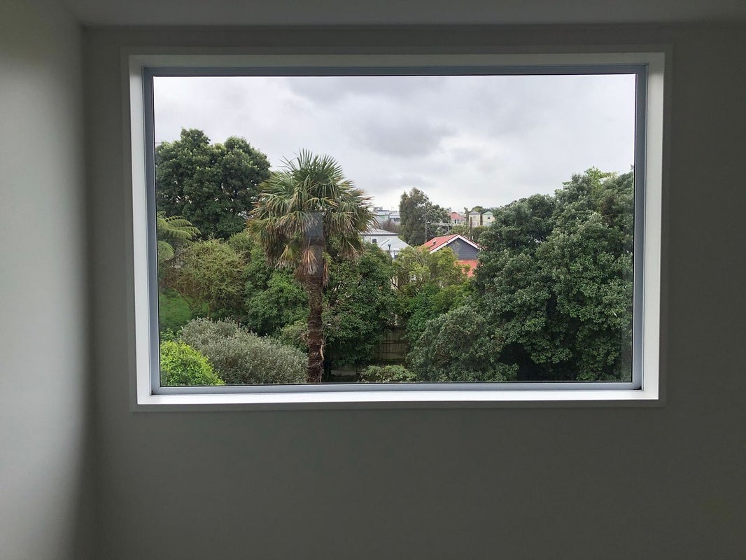 145A Wallace Street, Mount Cook, Wellington - Carousel 2