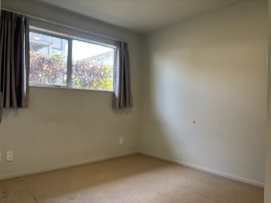 56 Sycamore Drive, Sunnynook, Auckland - Carousel 12