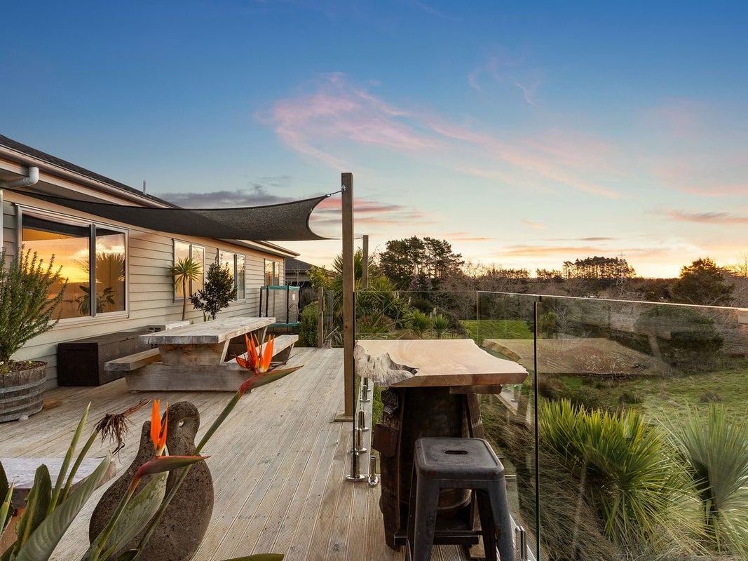 46 Jeroboam Loop, Kumeu - Carousel 1