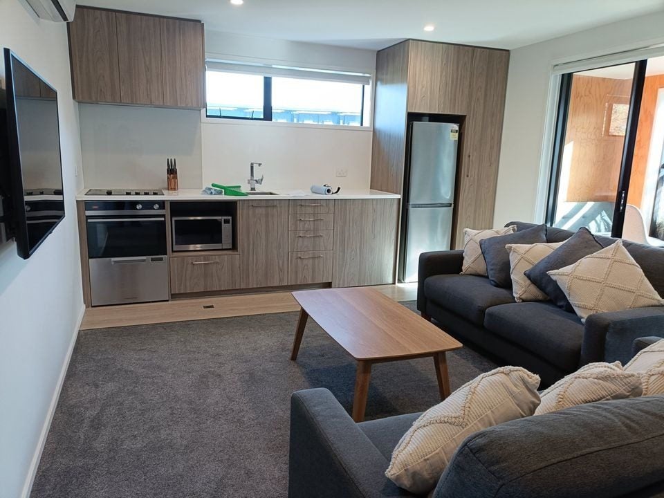 210/420 Hagley Avenue, Christchurch Central, Christchurch - Carousel 2