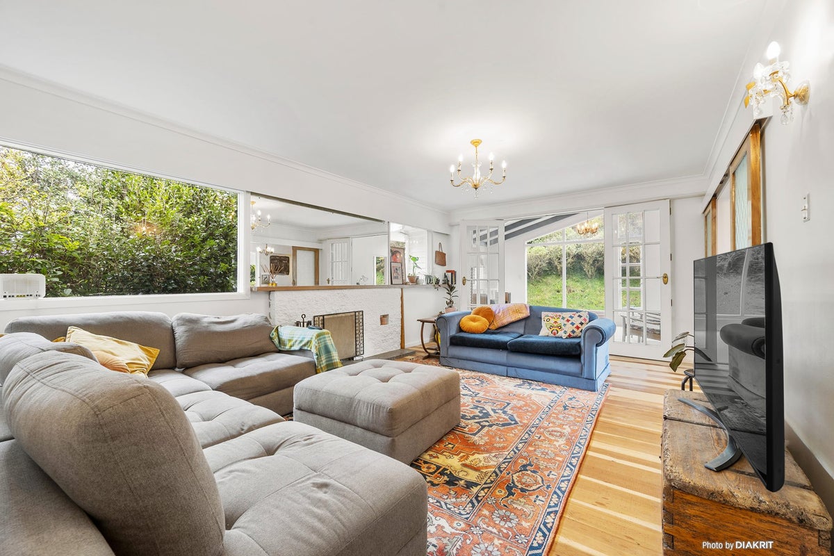 459 Ohiro Road, Brooklyn, Wellington - Carousel 1