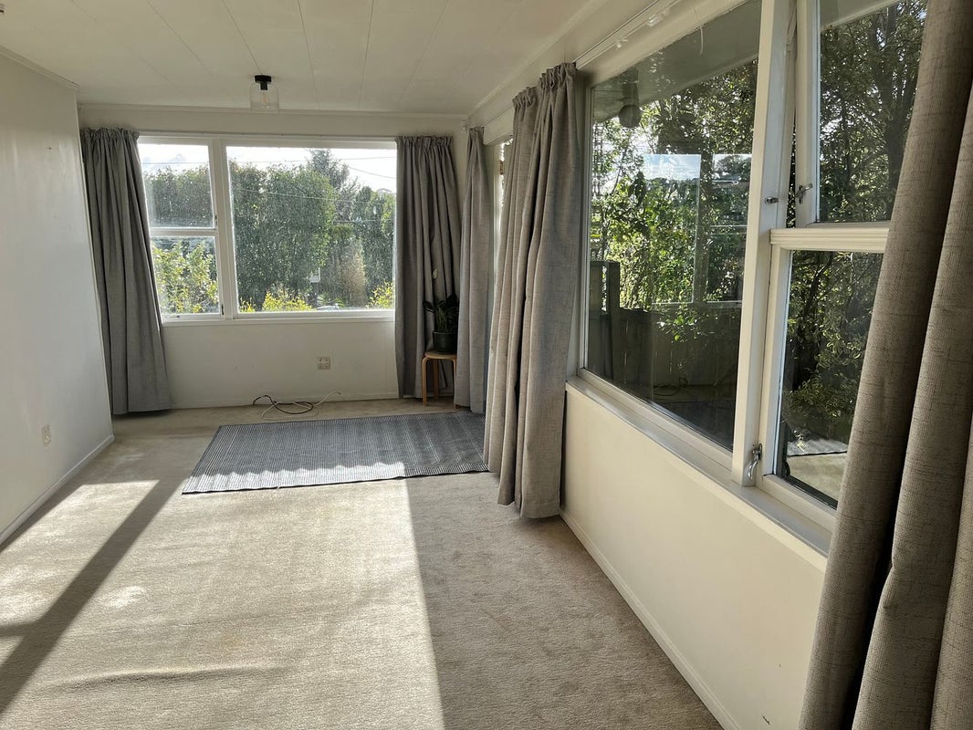 495 Beach Road, Murrays Bay, Auckland - Carousel 2
