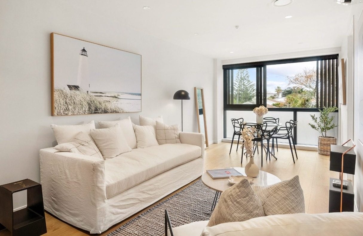 103/9 Walmer Road, Point Chevalier, Auckland - Carousel 2