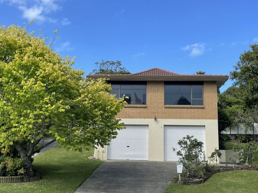 73 John Downs Drive, Browns Bay, Auckland - Carousel 1