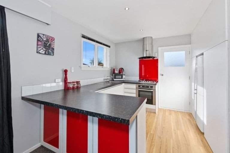 2/182 Bowhill Road, New Brighton, Christchurch - Carousel 2