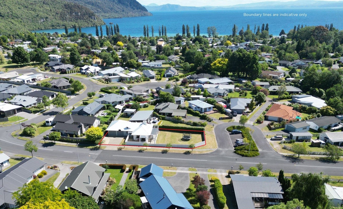 1 Antonia Place, Kinloch, Taupo - Carousel 30