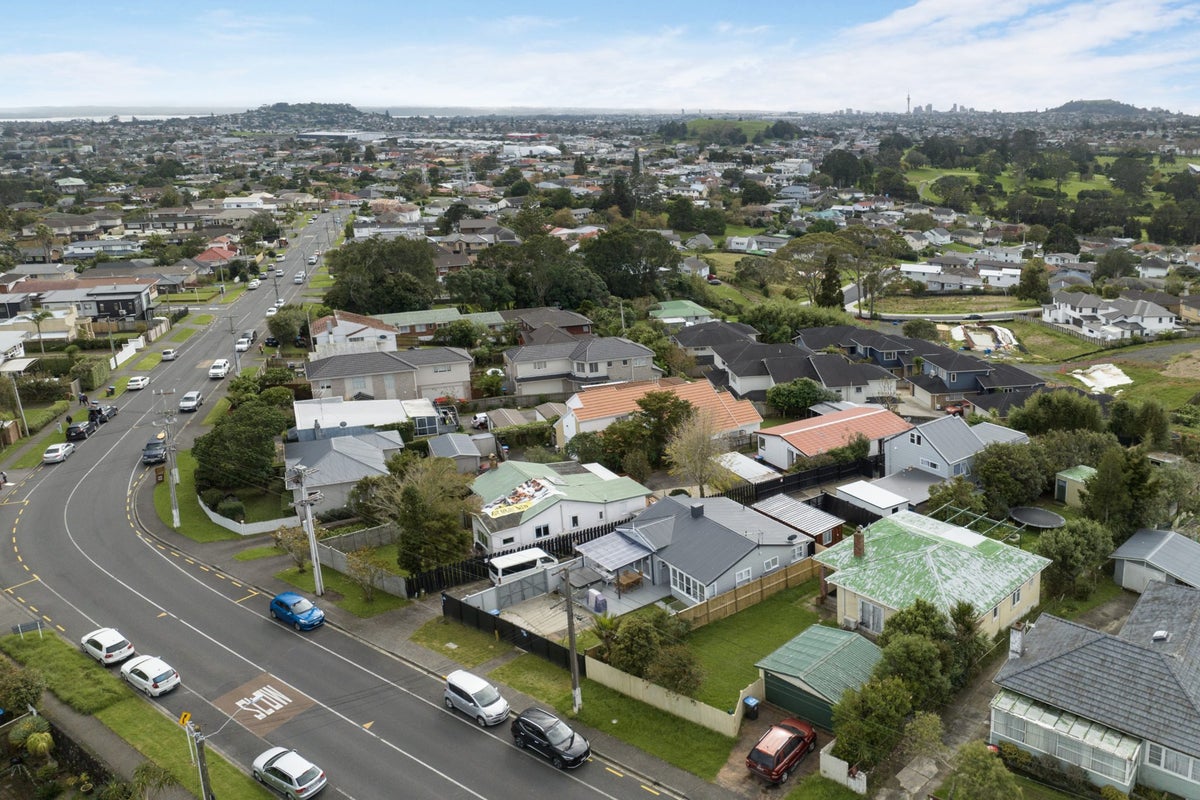 1564A Dominion Road Extension, Mount Roskill, Auckland - Carousel 26