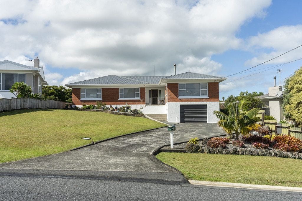 14 Tainui Street, Onerahi, Whangarei - Carousel 35