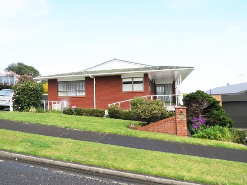 16 Kellyville Heights, Merrilands, New Plymouth - Carousel 1