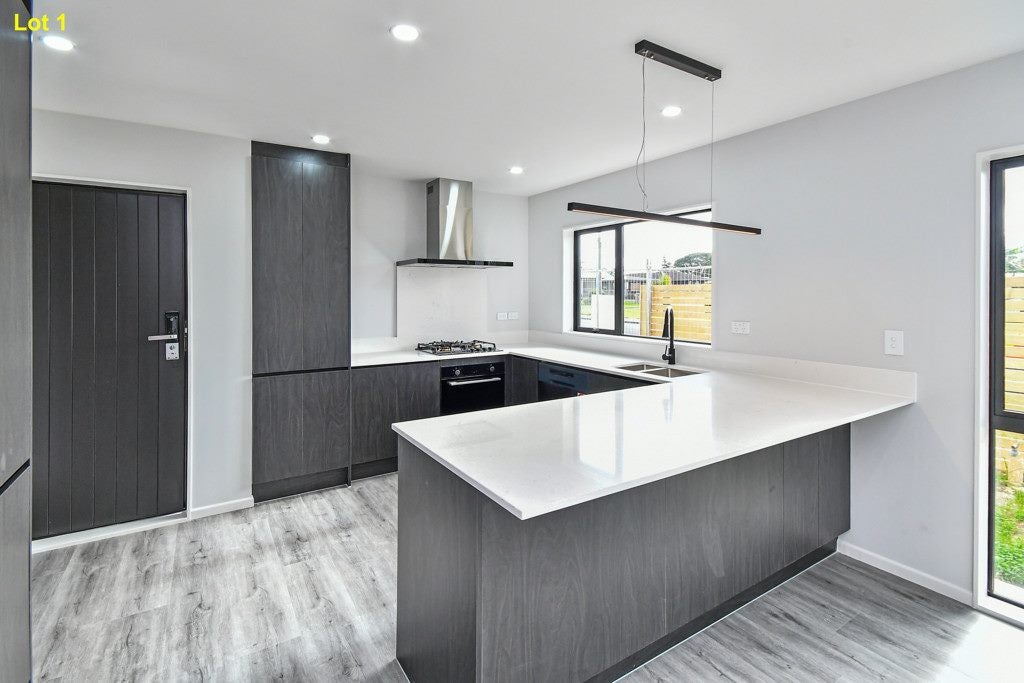 29A Pembroke Street, Papatoetoe, Auckland - Carousel 1
