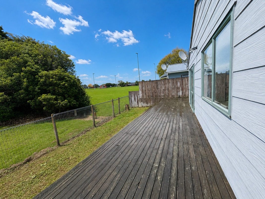 47 Flat Bush Road, Clover Park, Auckland - Carousel 14
