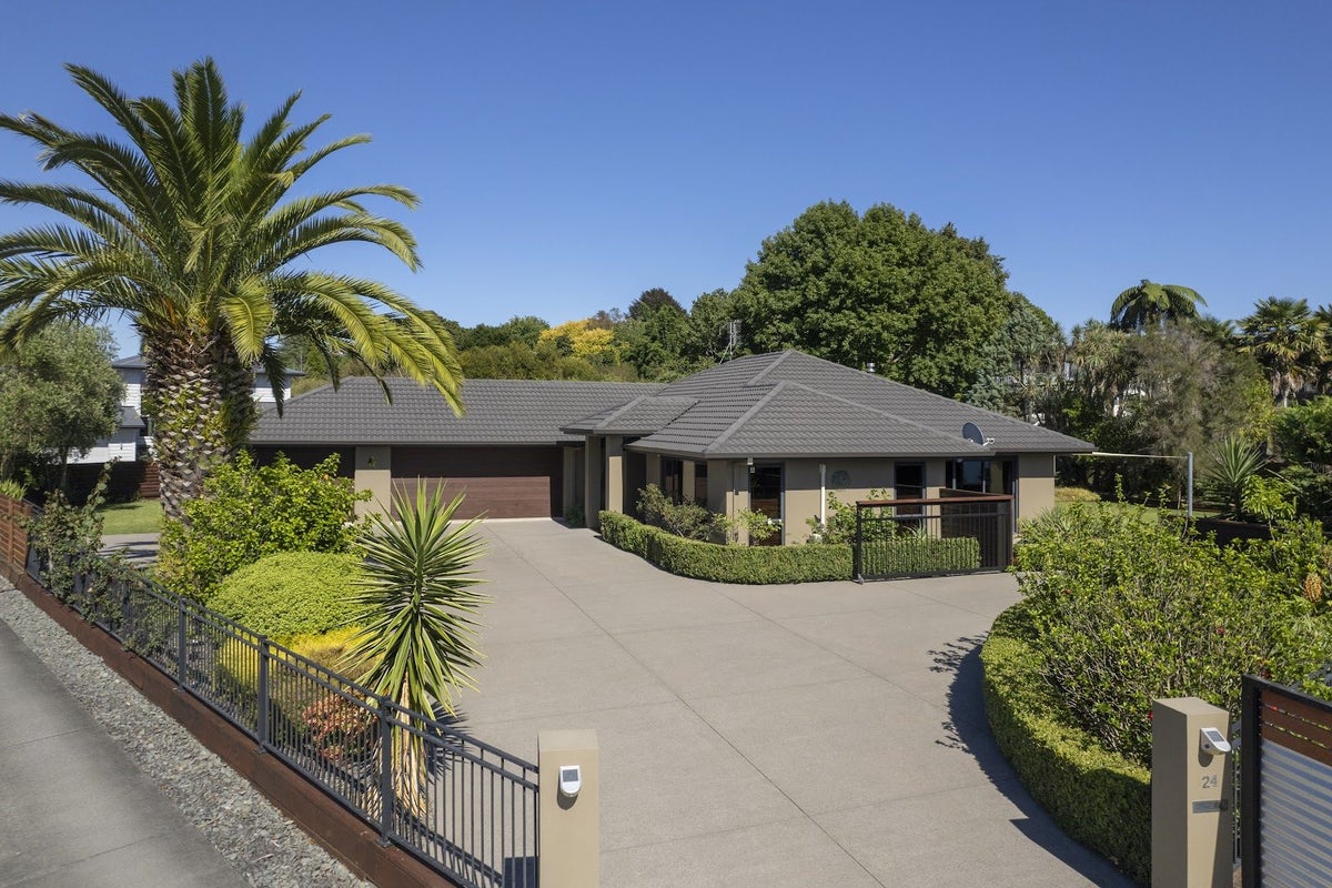 24 Paradise Place, Matua, Tauranga - Carousel 2