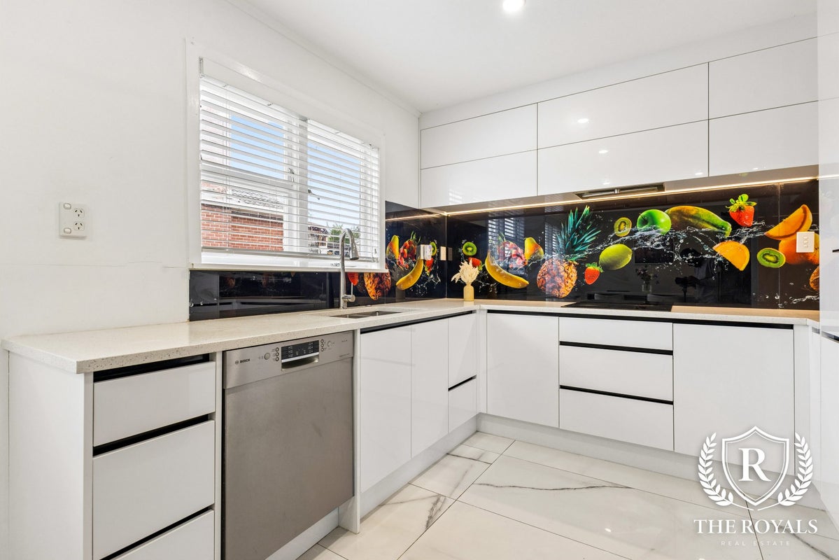 2/33 Plunket Avenue, Manukau Central, Auckland - Carousel 2