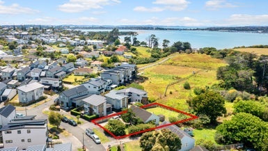 12 Kestrel Place, Wai o Taiki Bay, Auckland - Carousel 1