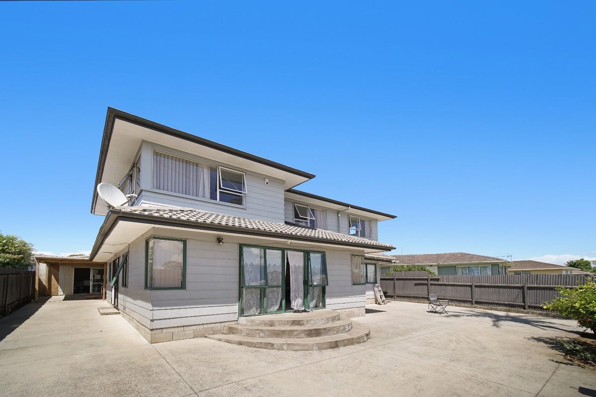 63 Israel Avenue, Clover Park, Auckland - Carousel 2