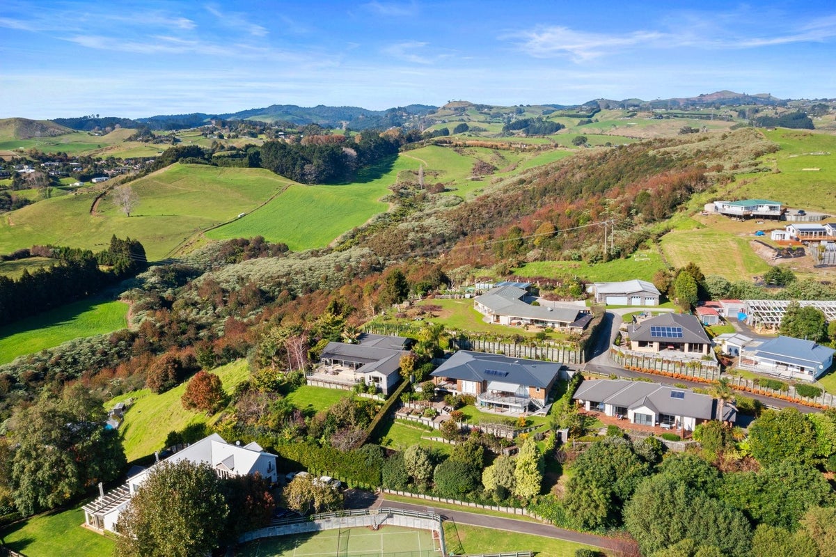 21 Tobacco Hill, Welcome Bay, Tauranga - Carousel 48
