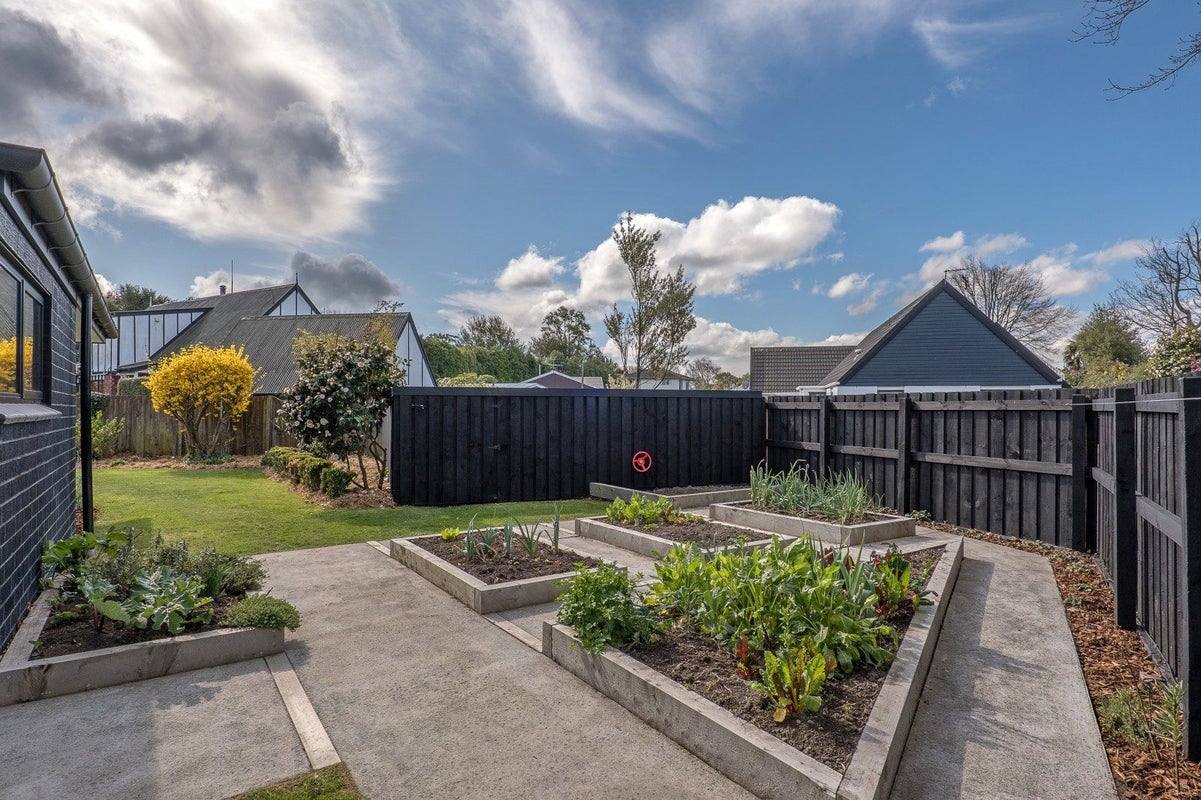 17 Kingham Place, Avonhead, Christchurch - Carousel 18