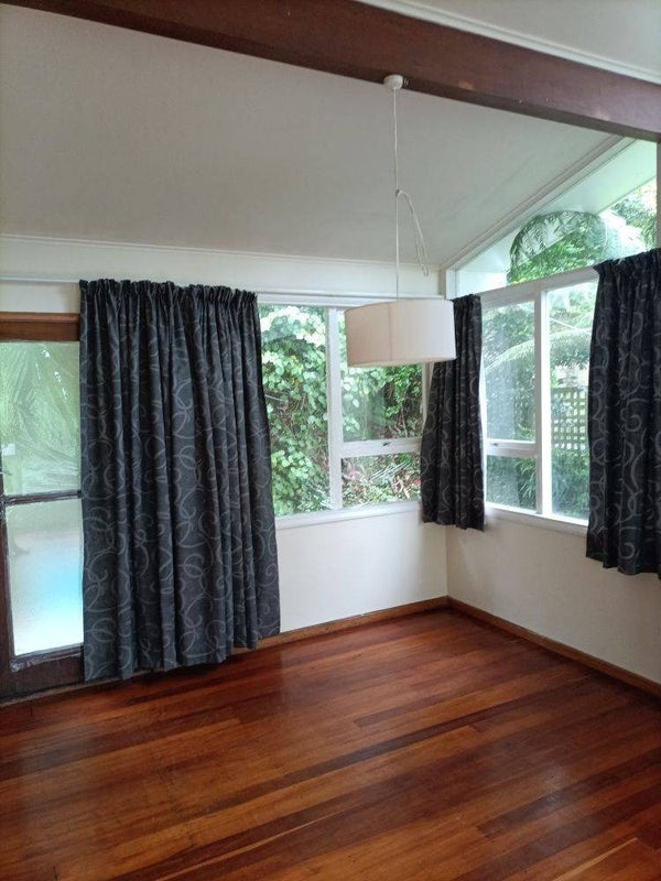 42 Ngaio Road, Kelburn, Wellington - Carousel 2