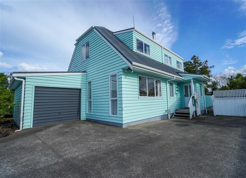 1/1 Moana Avenue, Bayswater, Auckland - Carousel 1