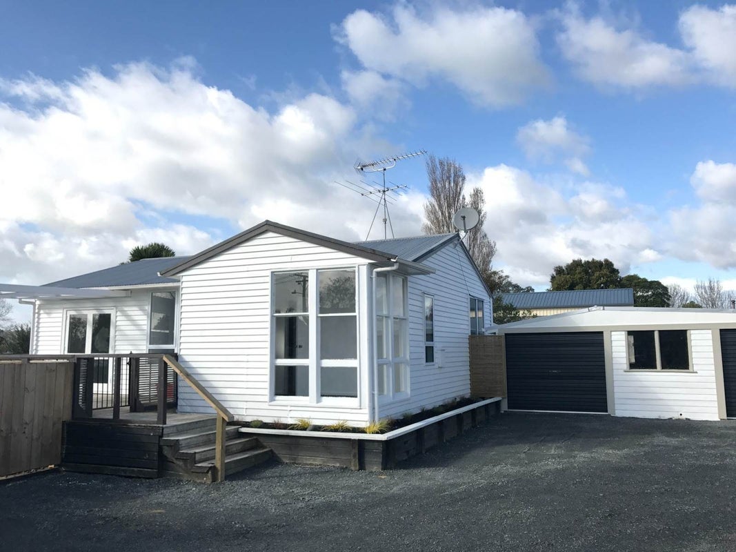 43 Bell Road, Beachlands, Auckland - Carousel 1