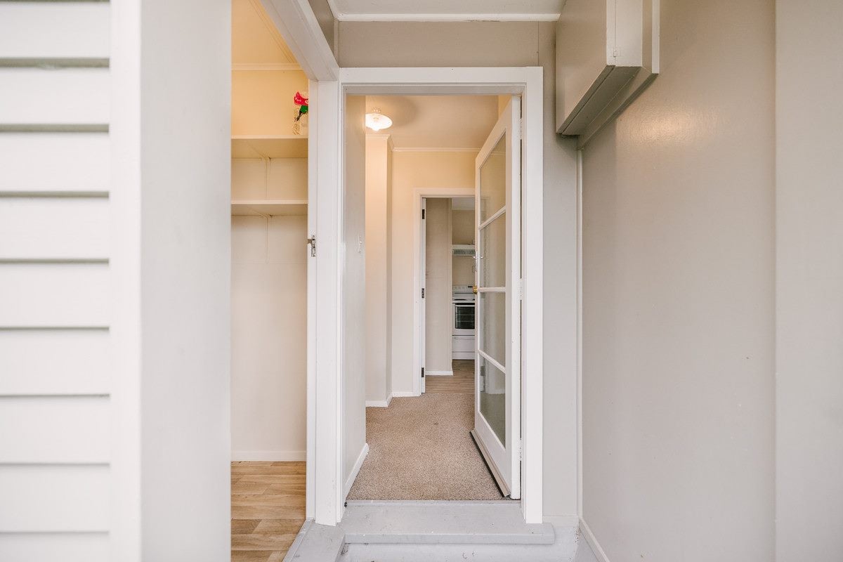 43 Owen St, Bunnythorpe, Palmerston North - Carousel 2
