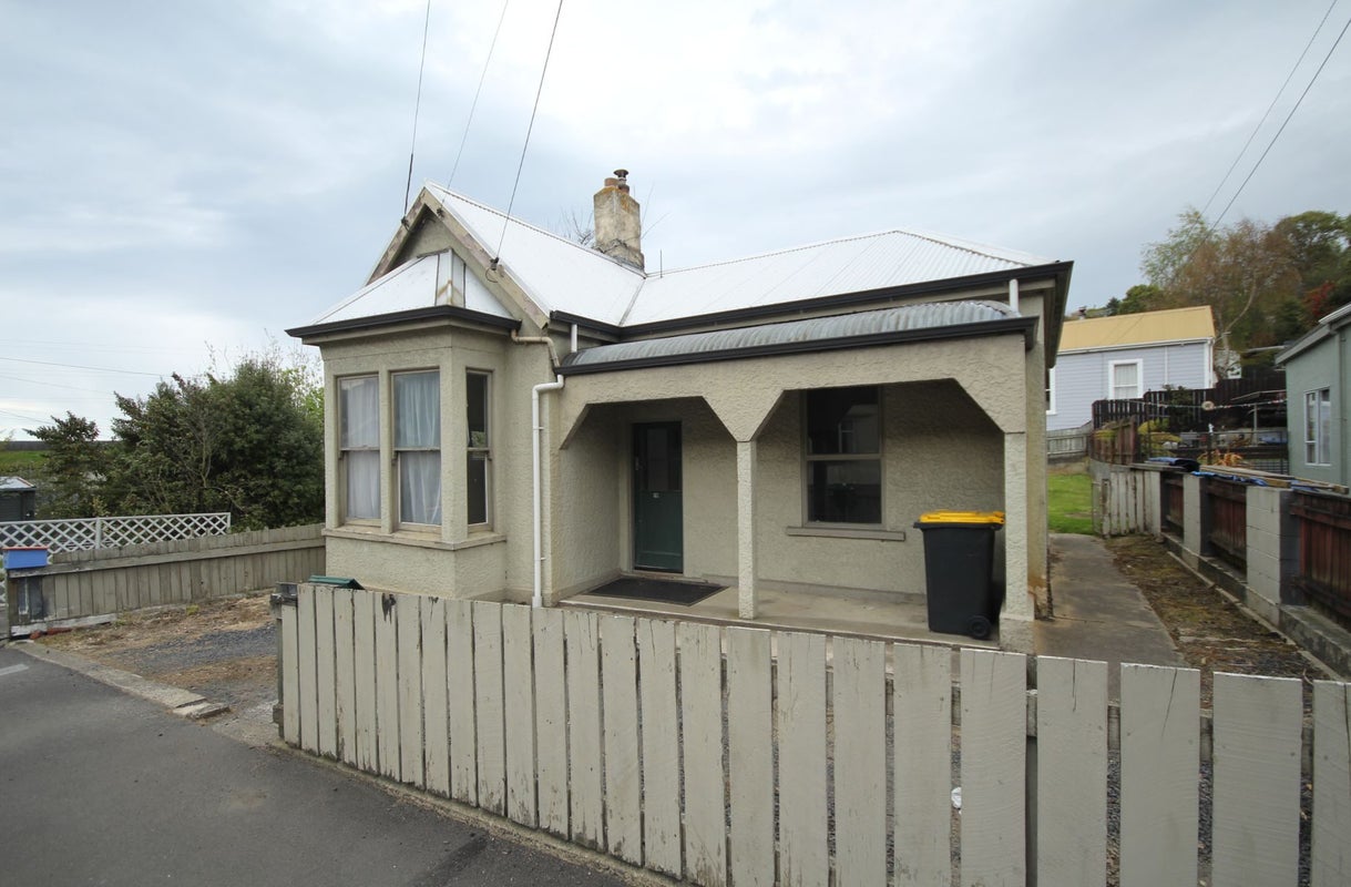 118 Glen Road, The Glen, Dunedin - Carousel 1