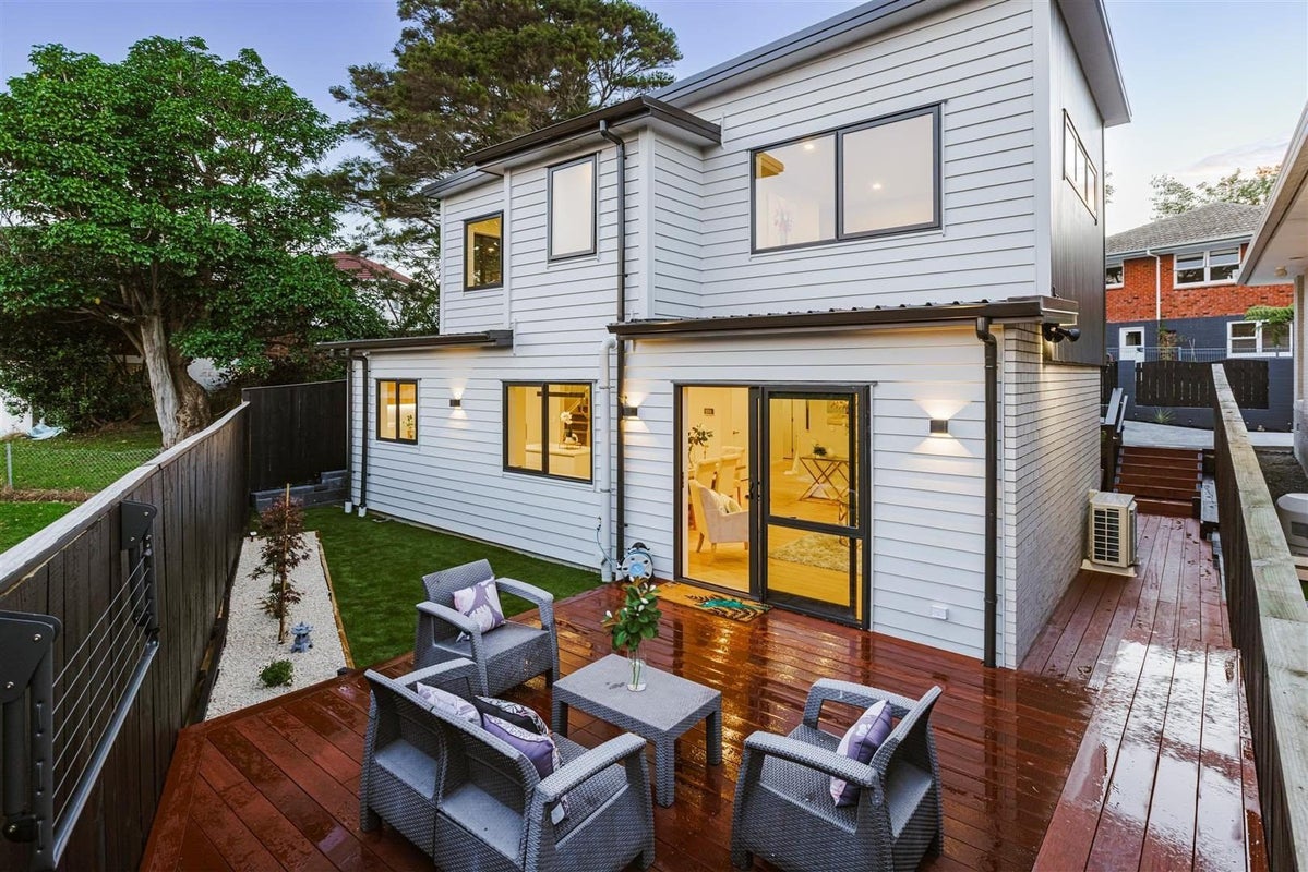 4A Willow Way, Sunnyhills, Auckland - Carousel 2