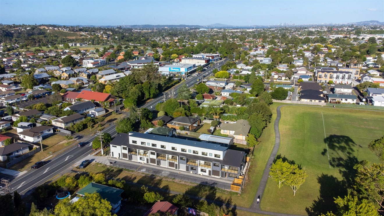 1/504 Swanson Road, Ranui, Auckland - Carousel 2