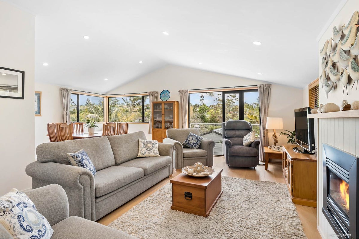 1/19 Alexander Avenue, Torbay, Auckland - Carousel 2
