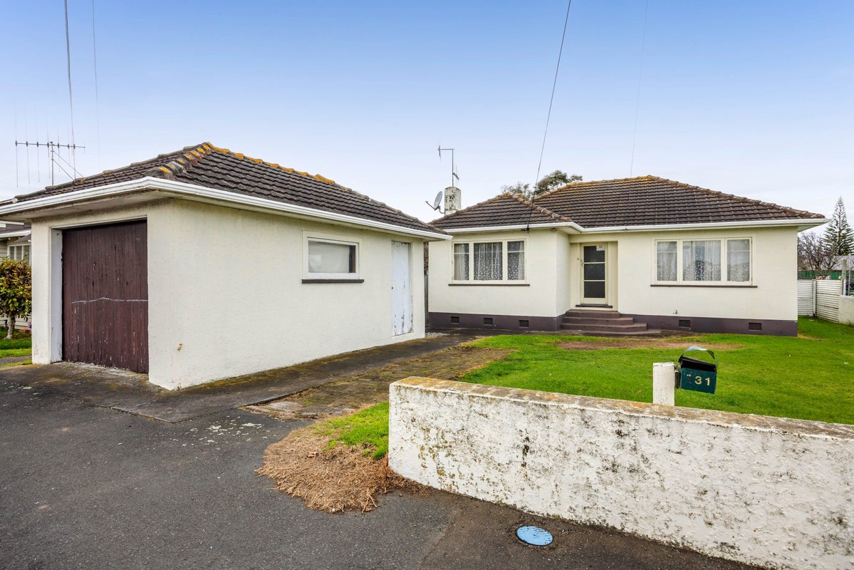 131 Alma Road, Gonville, Whanganui - Carousel 1