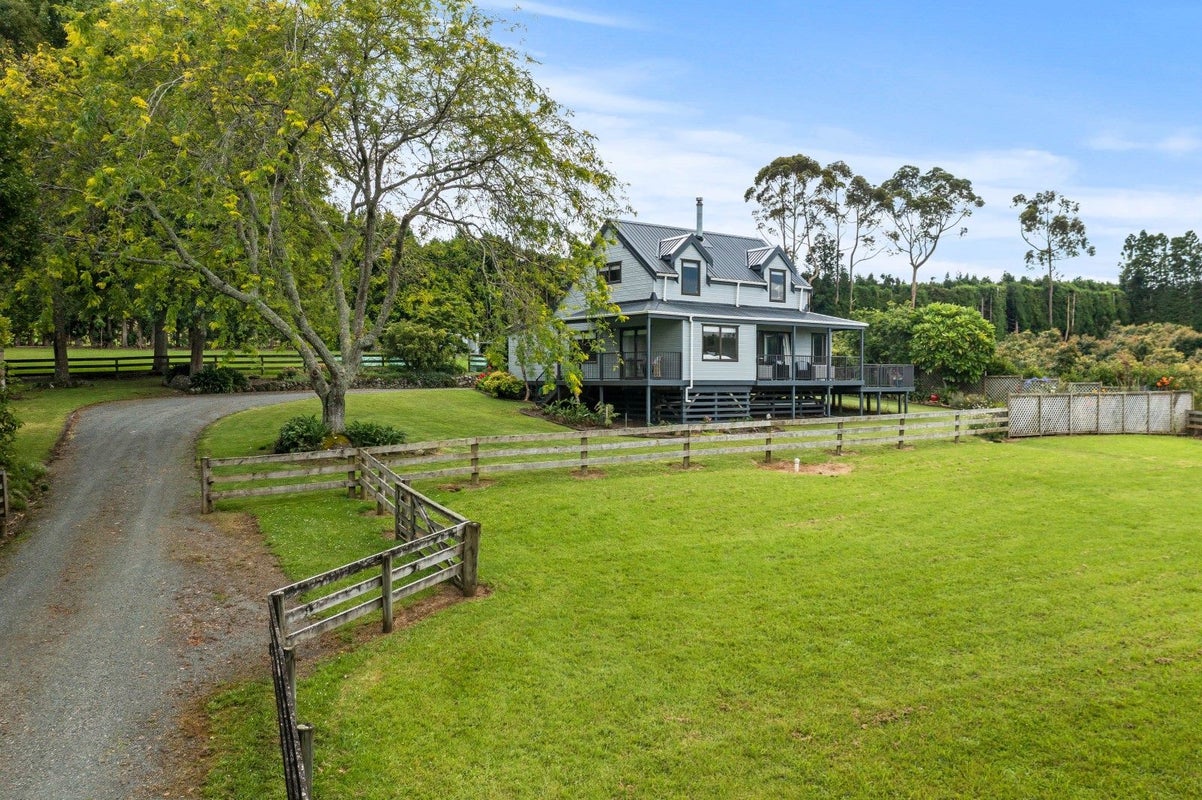 41 Rocky Heights, Maungatapere, Whangarei - Carousel 1