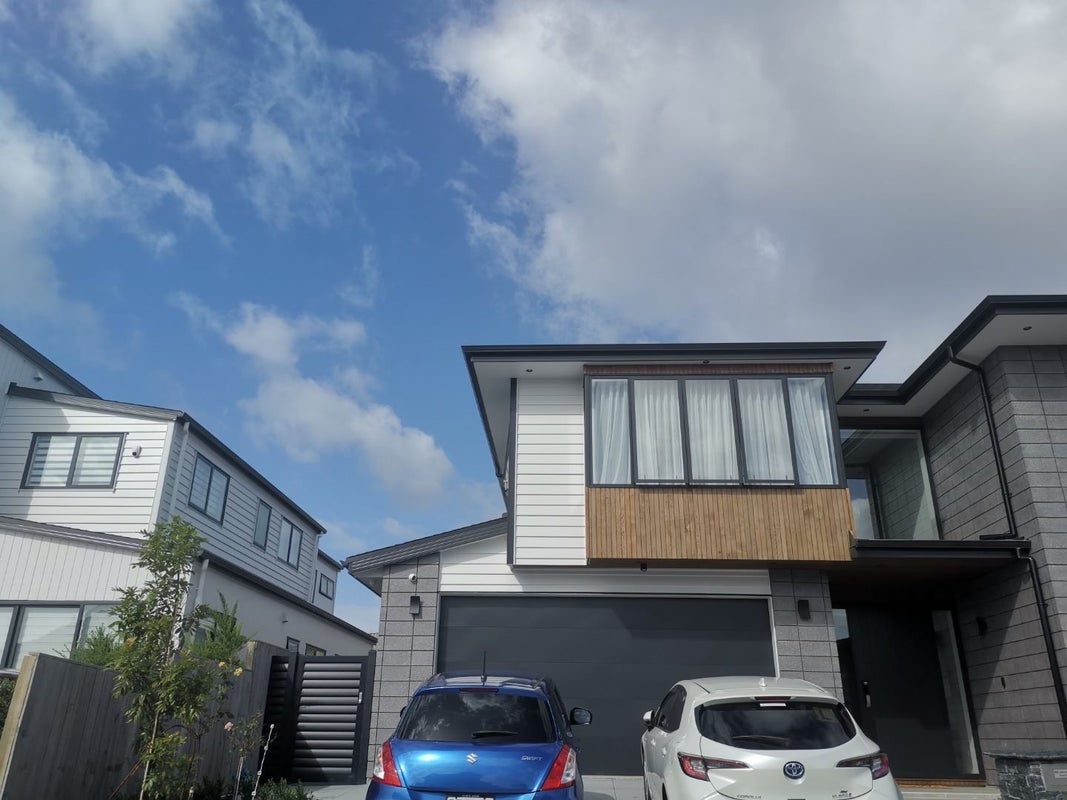37 Rathmullen Place, Pinehill, Auckland - Carousel 1