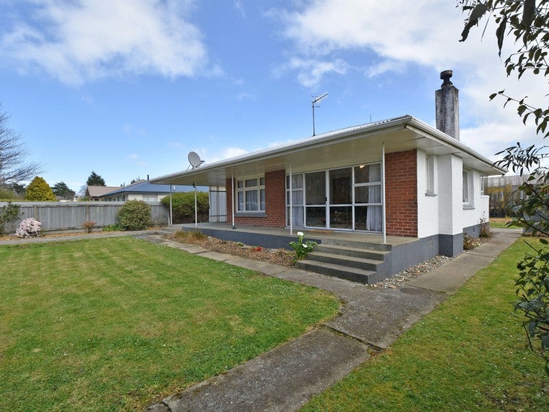 672 North Road, Lorneville, Invercargill - Carousel 1