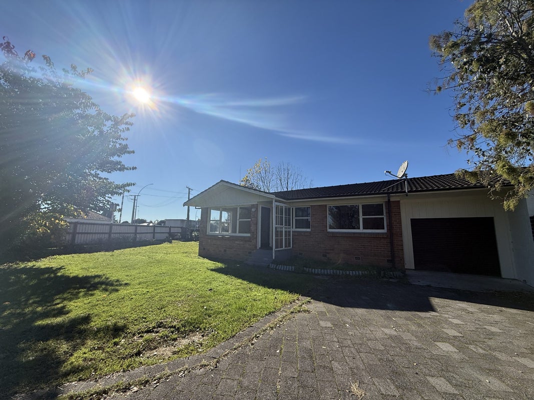 274A Clyde Street, Hamilton East, Hamilton - Carousel 1