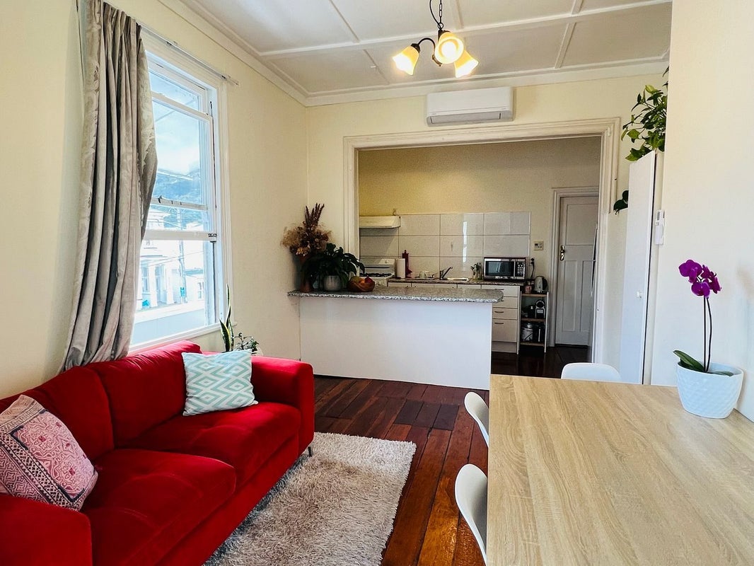 54 Pirie Street, Mount Victoria, Wellington - Carousel 1