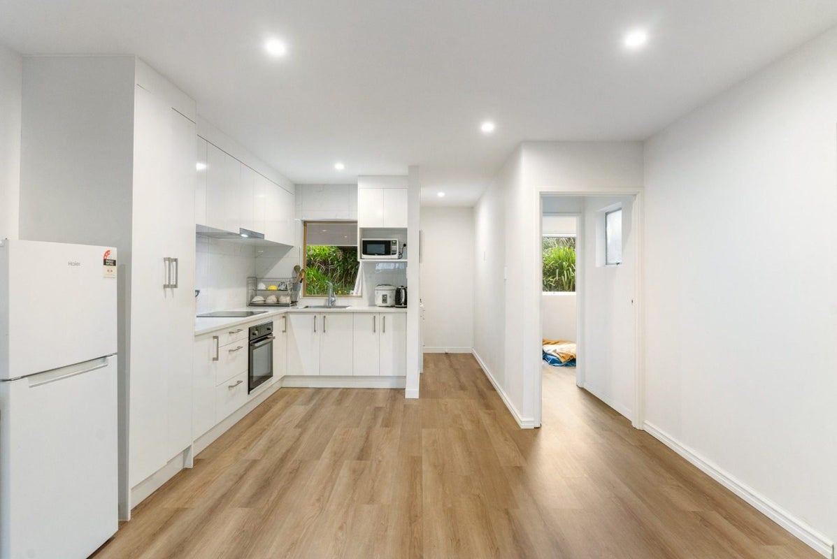 6/19 Locarno Avenue, Sandringham, Auckland - Carousel 1