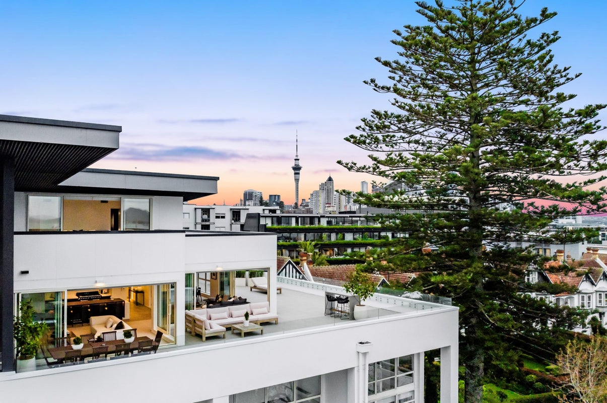 P1/30 York Street, Parnell, Auckland - Carousel 1